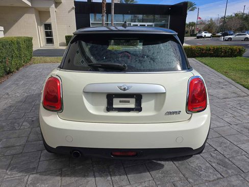 Used 2014 MINI Cooper 2-Door Hardtop image 5