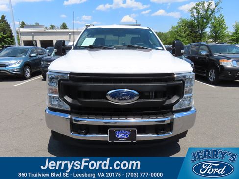 Used 2022 Ford F350 XL w/ Power Equipment Group RWD image 2
