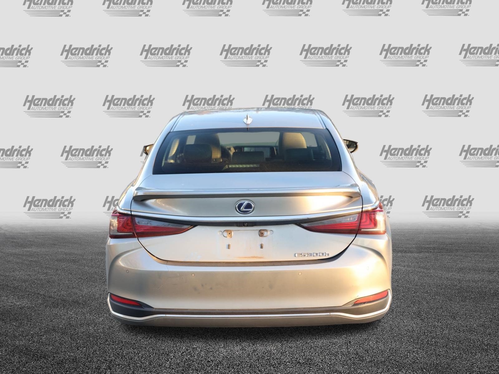 Used 2020 Lexus ES 300h w/ Premium Package FWD image 8