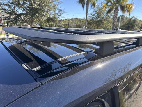 Certified 2026 Land Rover Defender 110 OCTA image 33