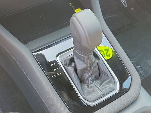 Certified 2025 Subaru Forester Premium w/ Convenience Package #2 image 24