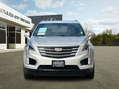 Used 2017 Cadillac XT5 Premium Luxury w/ Driver Assist Package FWD image 5