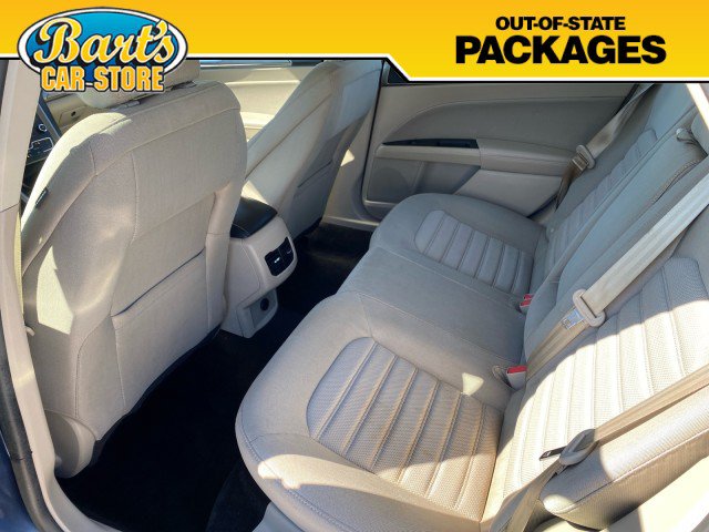 Used 2018 Ford Fusion SE w/ Fusion SE Technology Package FWD image 19