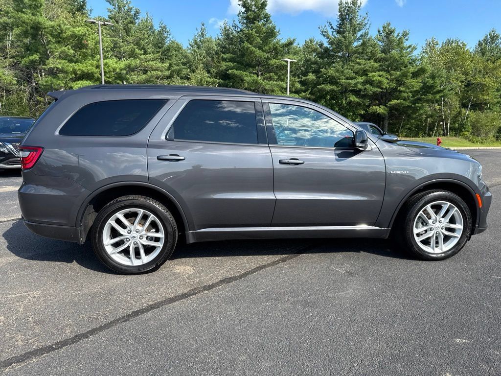 Used 2025 Dodge Durango R/T AWD/4WD image 7