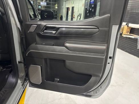 Used 2024 GMC Sierra 1500 AT4X AWD/4WD image 19