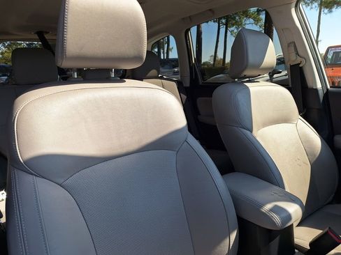 Used 2017 Subaru Forester 2.5i Limited image 27