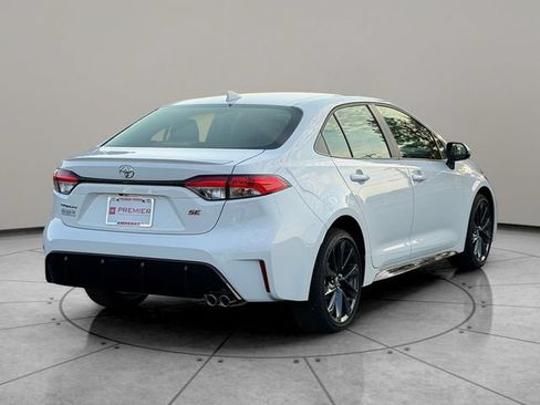 Certified 2026 Toyota Corolla SE w/ SE Package FWD image 6