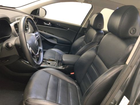 Used 2020 Kia Sorento EX FWD image 17