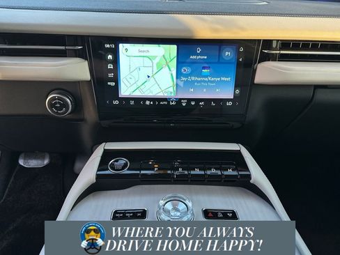 New 2026 Lincoln Navigator Premiere image 14