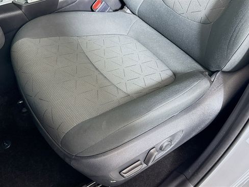 Certified 2021 Toyota RAV4 XLE image 19