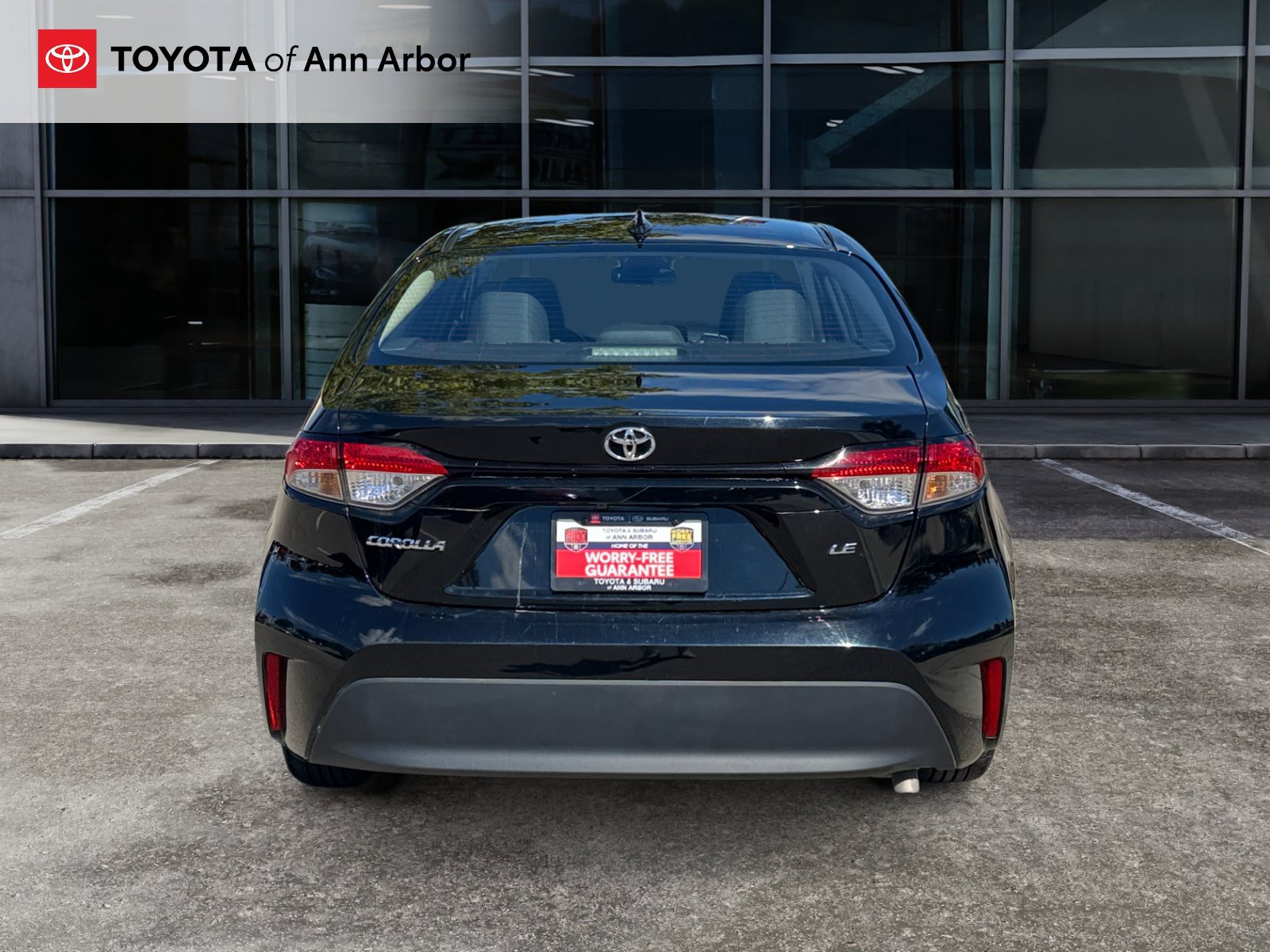 Used 2025 Toyota Corolla LE FWD image 9