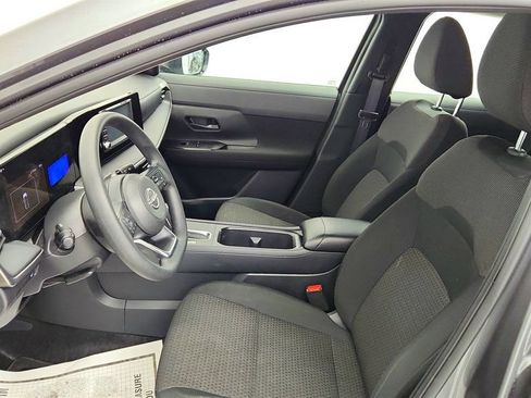 Used 2025 Nissan Kicks S FWD image 17