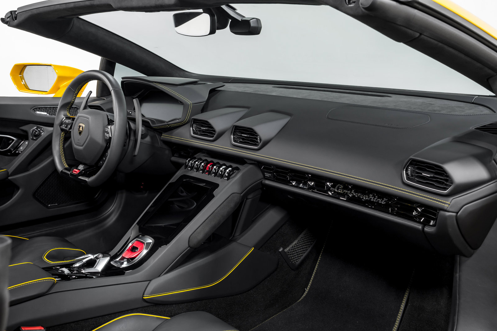 Used 2024 Lamborghini Huracan EVO AWD/4WD image 32