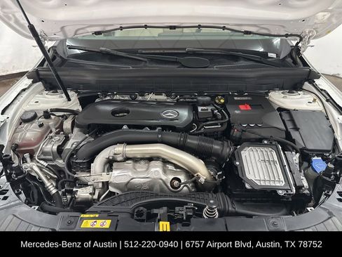 Used 2024 Mercedes-Benz GLB 250 image 29