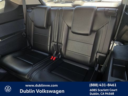 Certified 2023 Volkswagen Atlas SEL AWD/4WD image 12