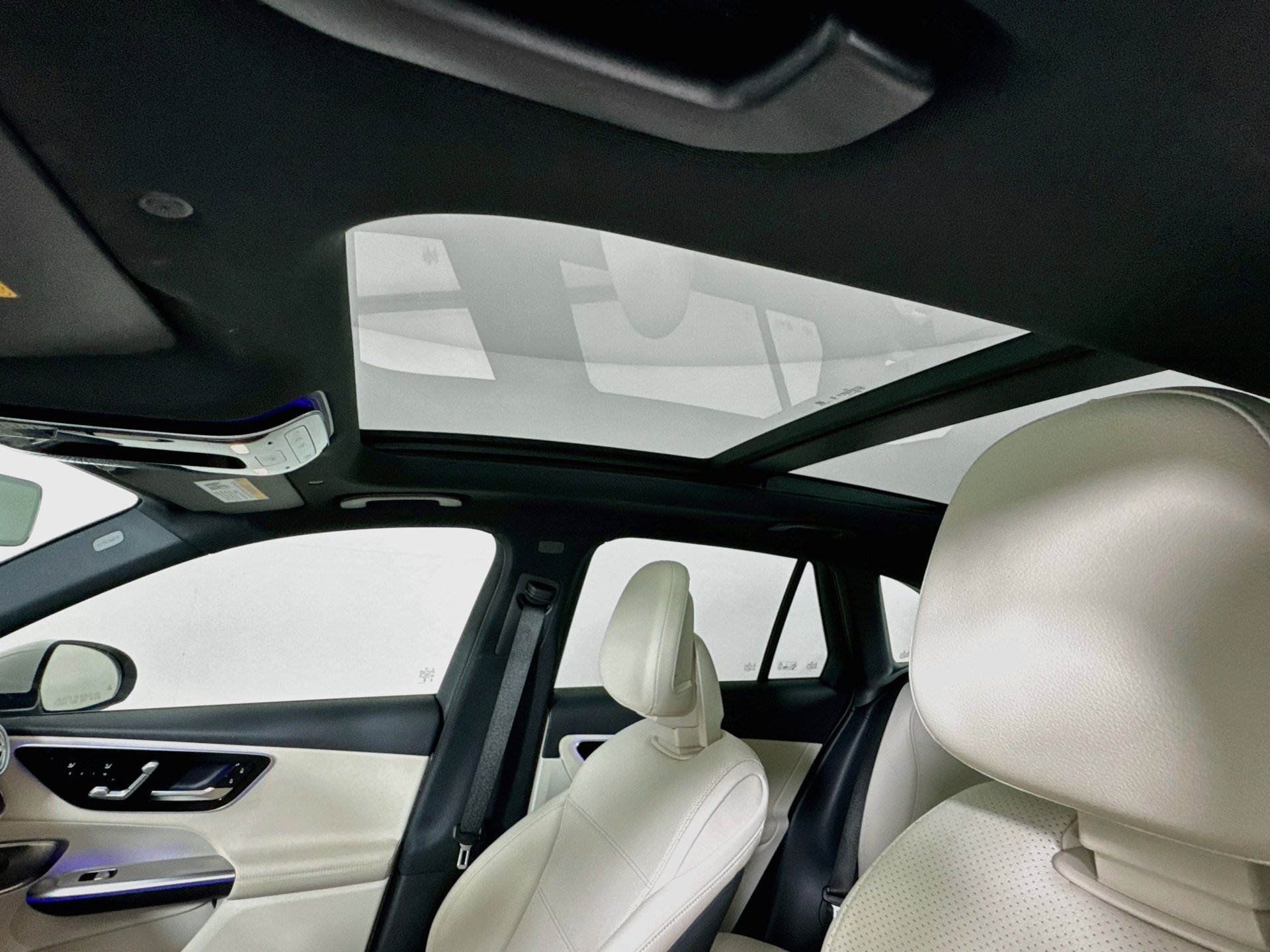 Certified 2026 Mercedes-Benz GLC 300 image 24