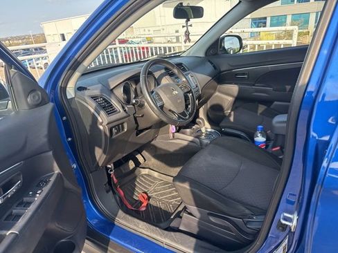 Used 2017 Mitsubishi Outlander Sport LE image 8