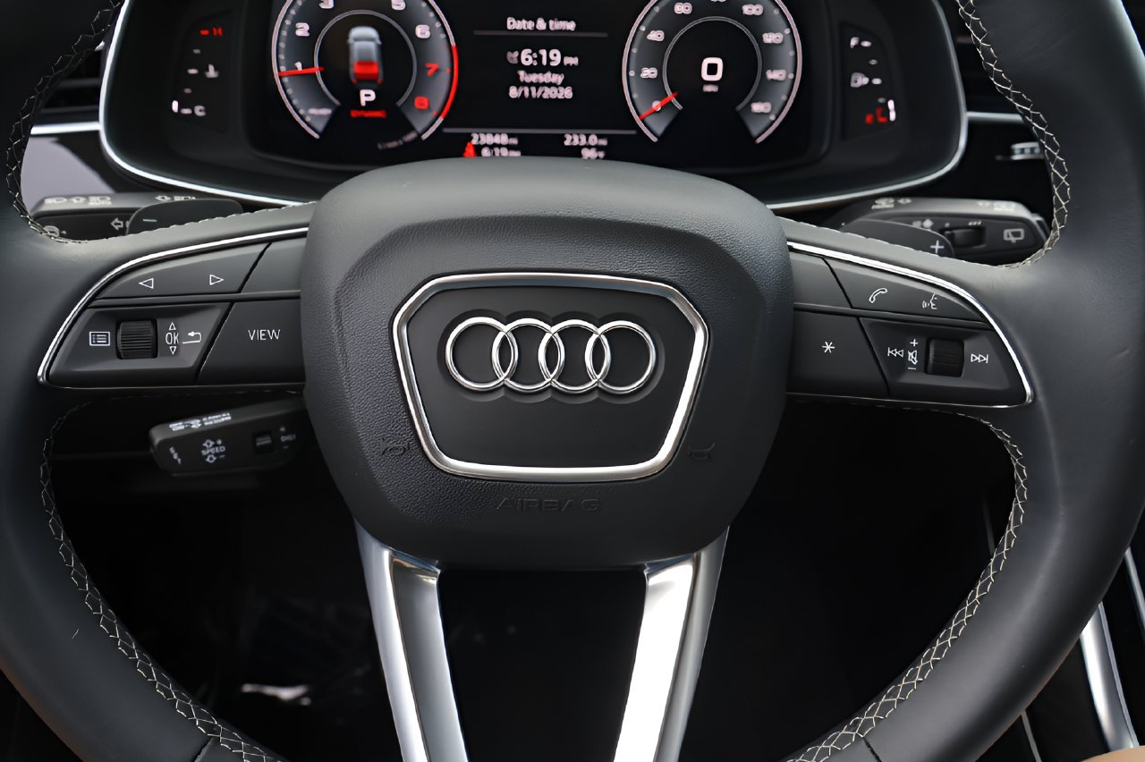Used 2023 Audi Q8 Premium w/ Convenience Package AWD/4WD image 18