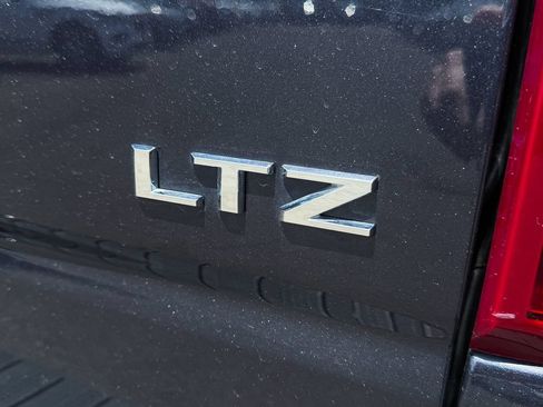 Used 2023 Chevrolet Silverado 1500 LTZ AWD/4WD image 9