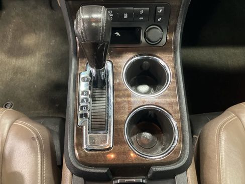 Used 2013 GMC Acadia SLT image 18