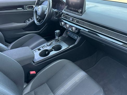 Used 2025 Honda Civic Sport image 17