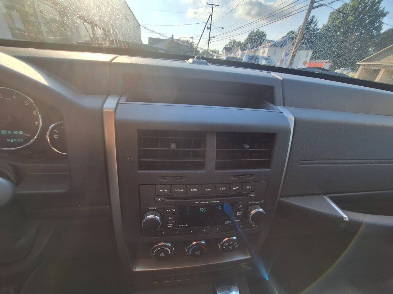 Used 2012 Jeep Liberty Sport w/ Popular Equipment Group AWD/4WD image 10