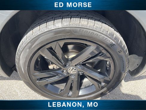 Used 2024 Volkswagen Tiguan SE R-Line AWD/4WD image 31