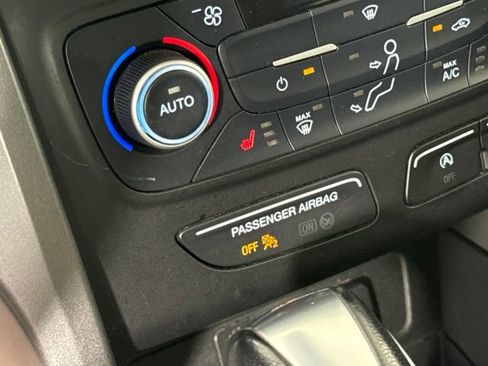 Used 2019 Ford Escape SEL FWD image 25