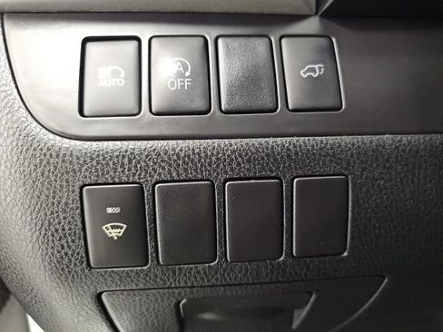 Used 2017 Toyota Highlander SE AWD/4WD image 17