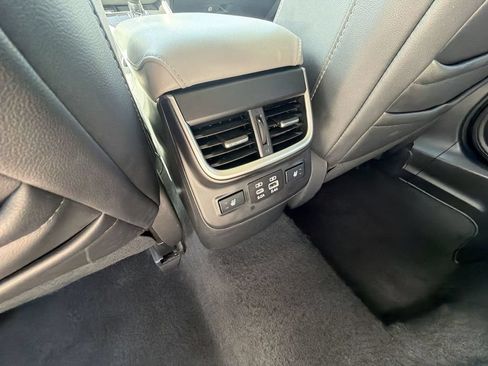 Used 2024 Subaru Outback Limited AWD/4WD image 23