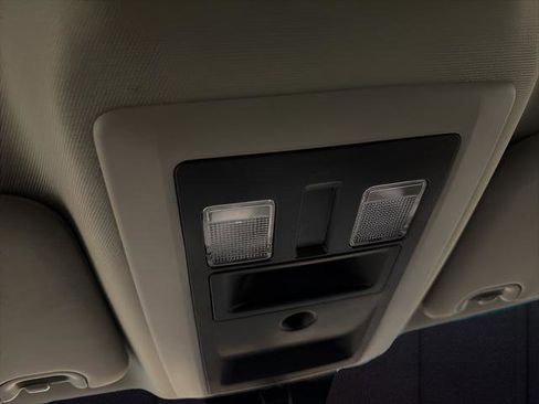 Used 2021 RAM 1500 Classic SLT image 23