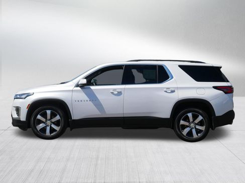 Used 2023 Chevrolet Traverse LT w/ LT Premium Package AWD/4WD image 4