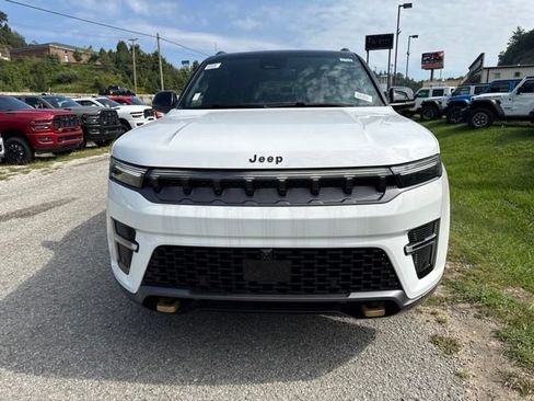New 2026 Jeep Grand Wagoneer L 4WD image 7