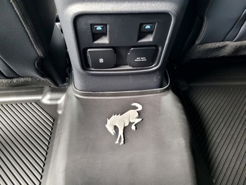 Used 2023 Ford Bronco Wildtrak image 10