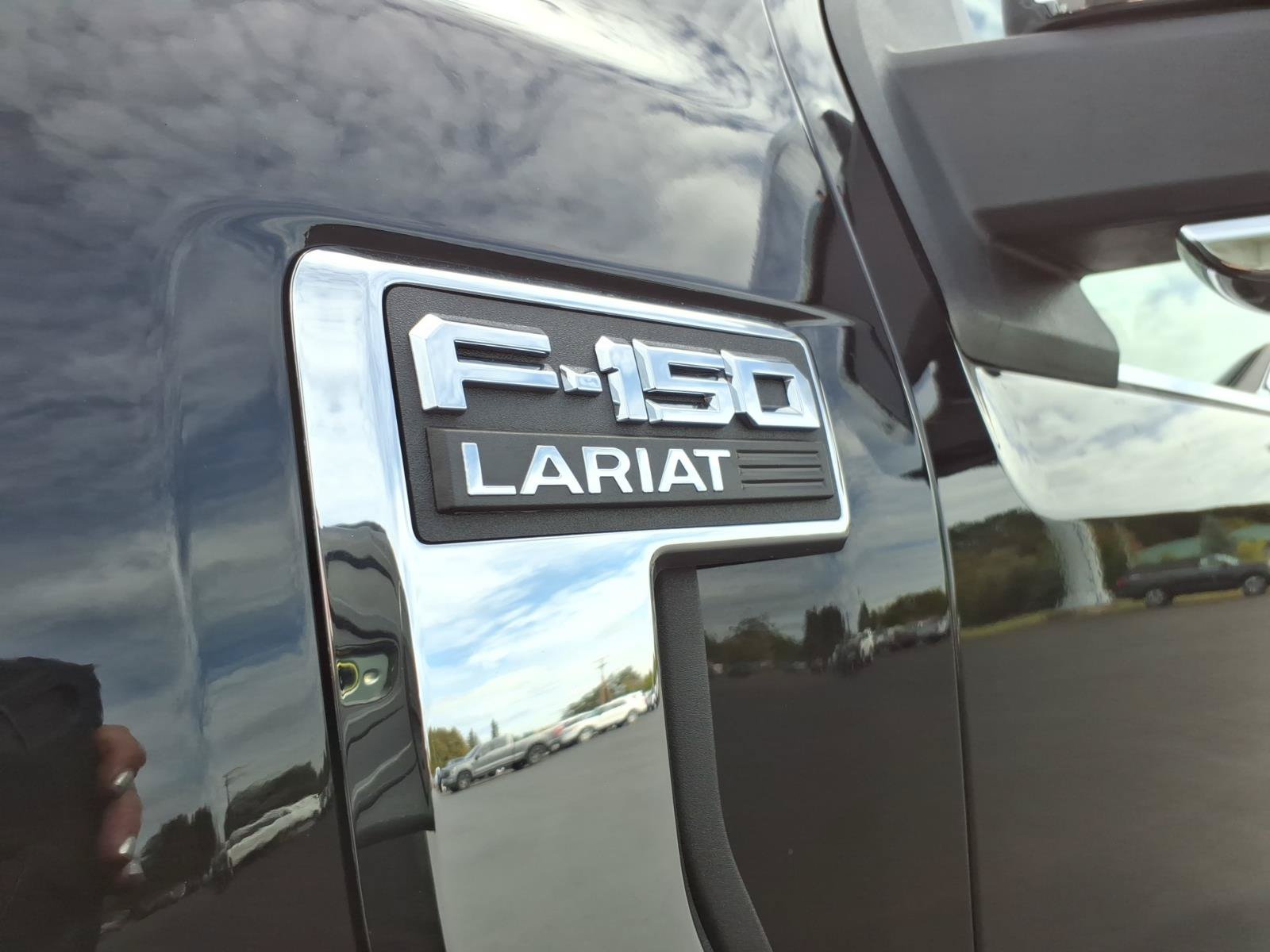Used 2022 Ford F150 Lariat w/ Equipment Group 502A High AWD/4WD image 2