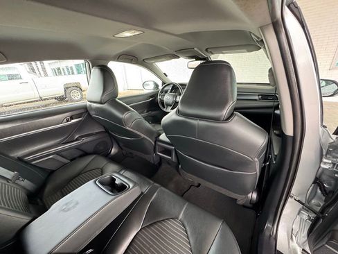 Used 2024 Toyota Camry SE w/ Convenience Package image 25