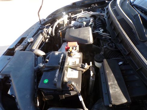 Used 2013 Nissan Rogue SV w/ Premium Pkg image 12