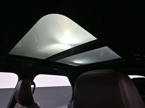 Used 2023 Ford Explorer Platinum w/ Technology Package image 25