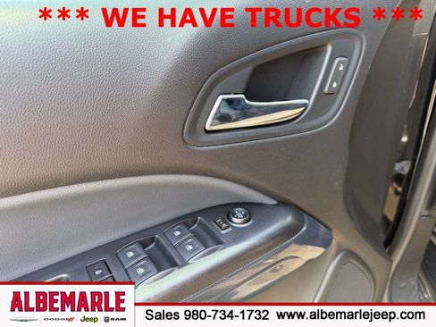 Used 2018 Chevrolet Colorado Z71 AWD/4WD image 14