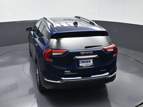 Used 2022 GMC Terrain SLT w/ LPO, Floor Liner Package AWD/4WD image 50