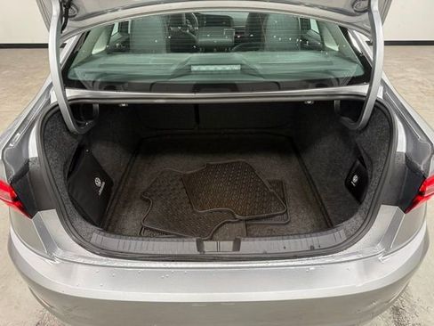 Used 2021 Volkswagen Jetta SEL FWD image 36