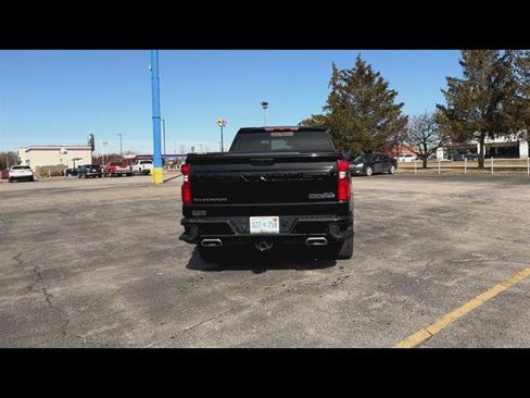 Used 2024 Chevrolet Silverado 1500 High Country w/ High Country Premium Package image 30