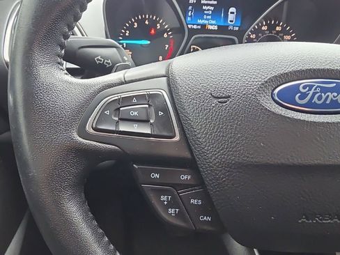 Used 2017 Ford Escape Titanium image 14