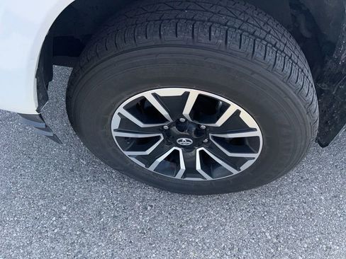 Used 2023 Toyota Tacoma TRD Sport image 19