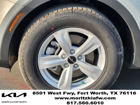 New 2026 Kia Sorento LX FWD image 7