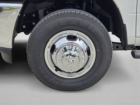 New 2026 RAM 3500 Tradesman AWD/4WD image 10