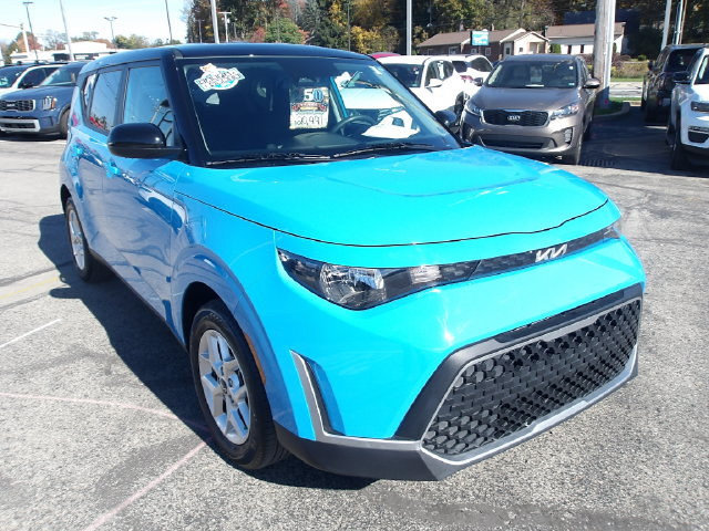 Used 2025 Kia Soul S FWD 360° Tour