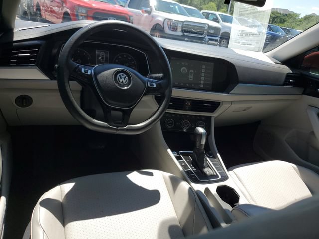Used 2020 Volkswagen Jetta SE w/ SE Cold Weather Package FWD image 11