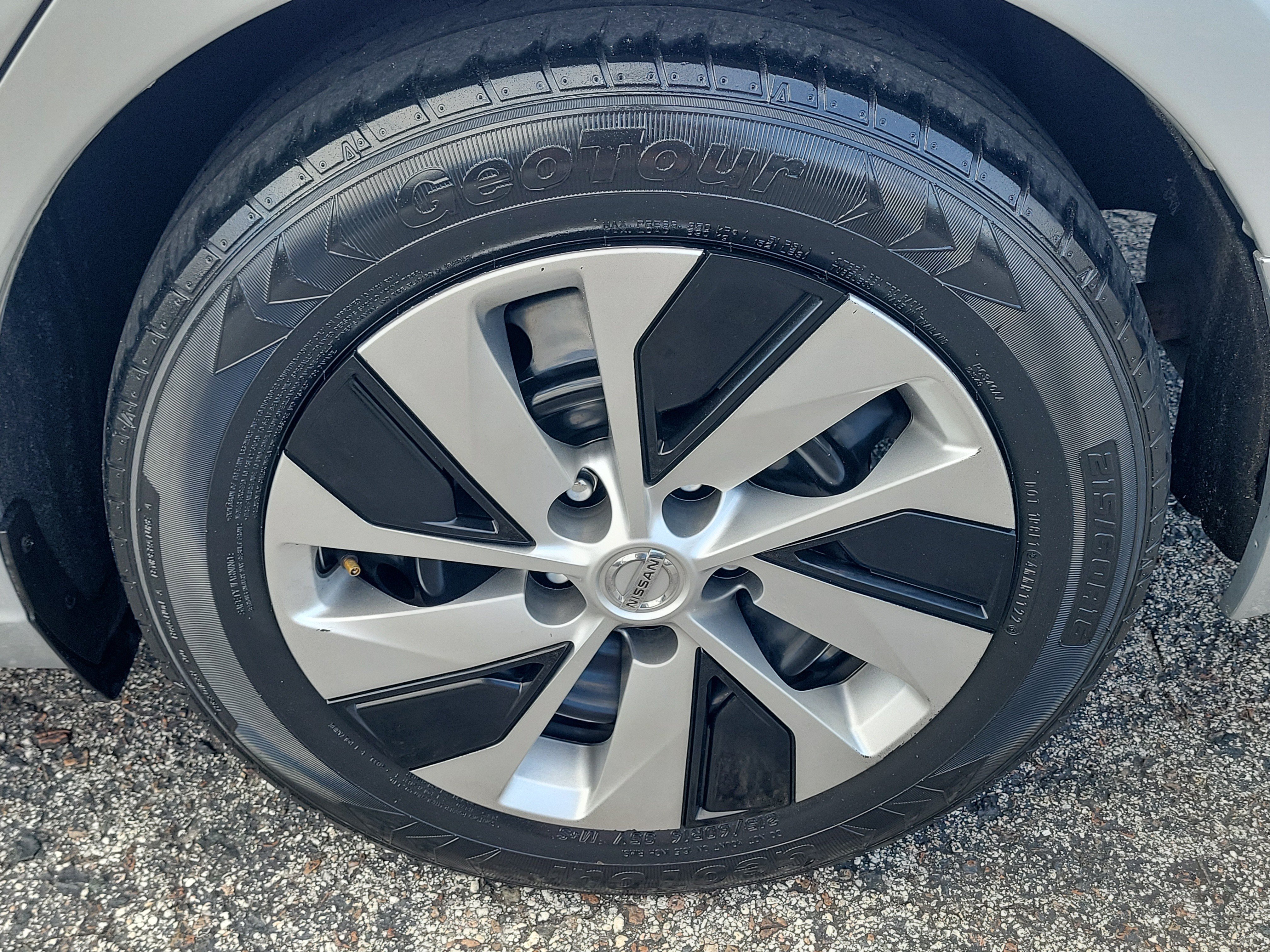 Certified 2021 Nissan Altima 2.5 S FWD image 9