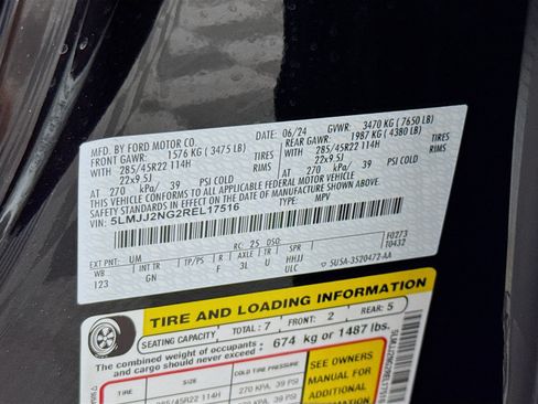 Used 2024 Lincoln Navigator Premiere AWD/4WD image 38